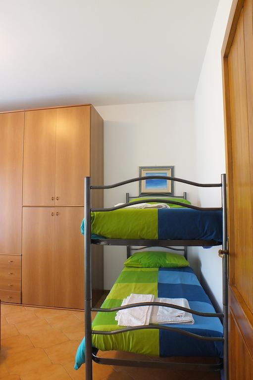 Acero Rosso Apartman Bellagio Szoba fotó